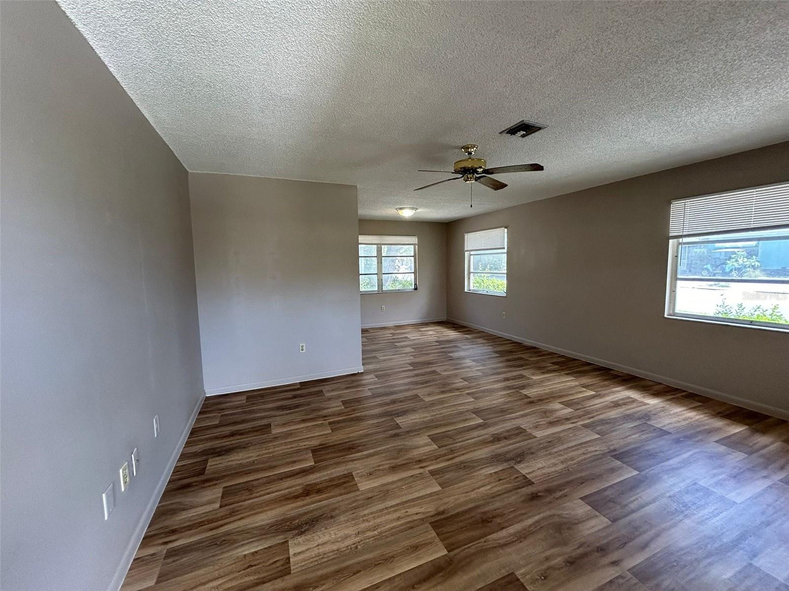 Image 10 of 65 For 3025 54th Street S