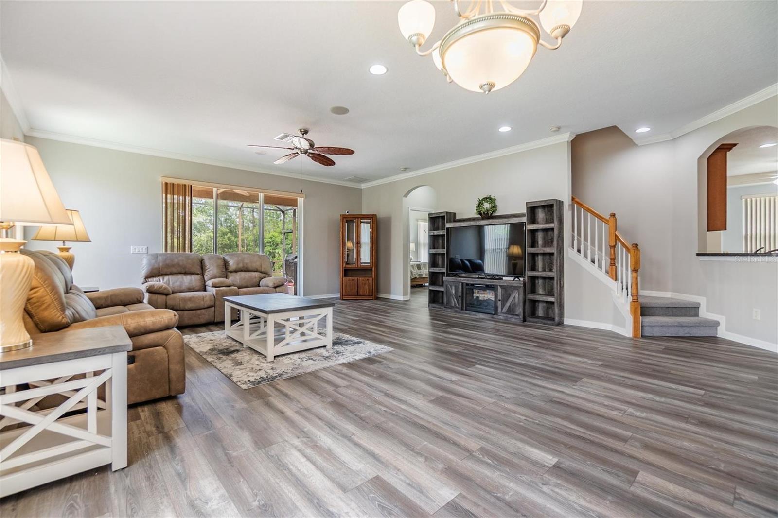 Image 8 of 60 For 7815 Blue Spring Drive