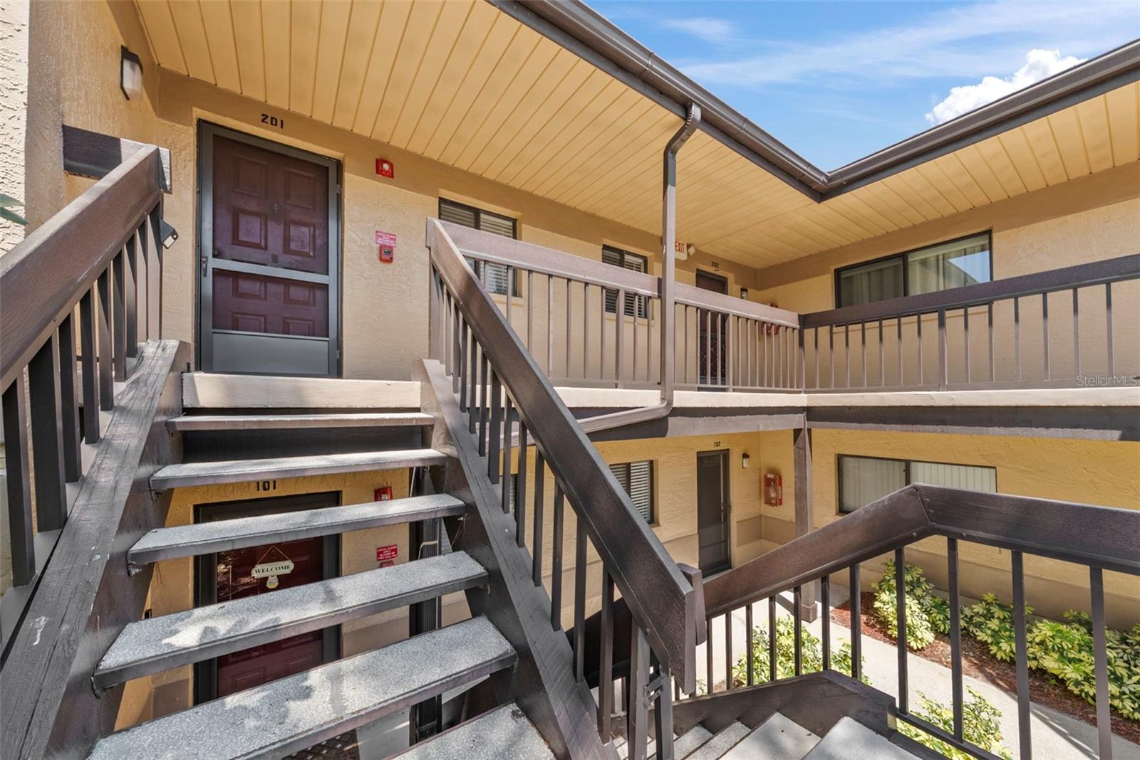 Image 3 of 48 For 2693 Sabal Springs Circle 201