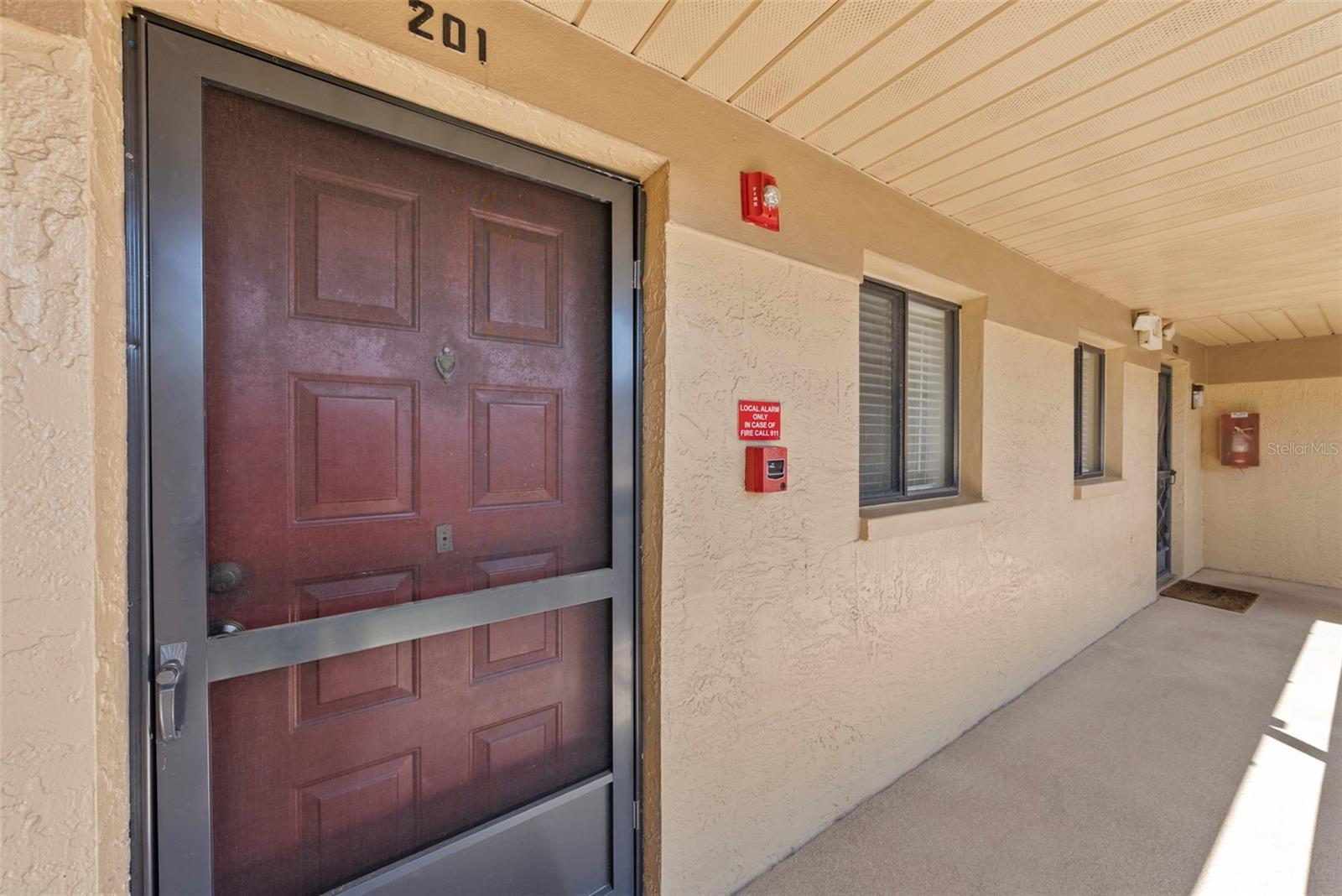 Image 4 of 48 For 2693 Sabal Springs Circle 201