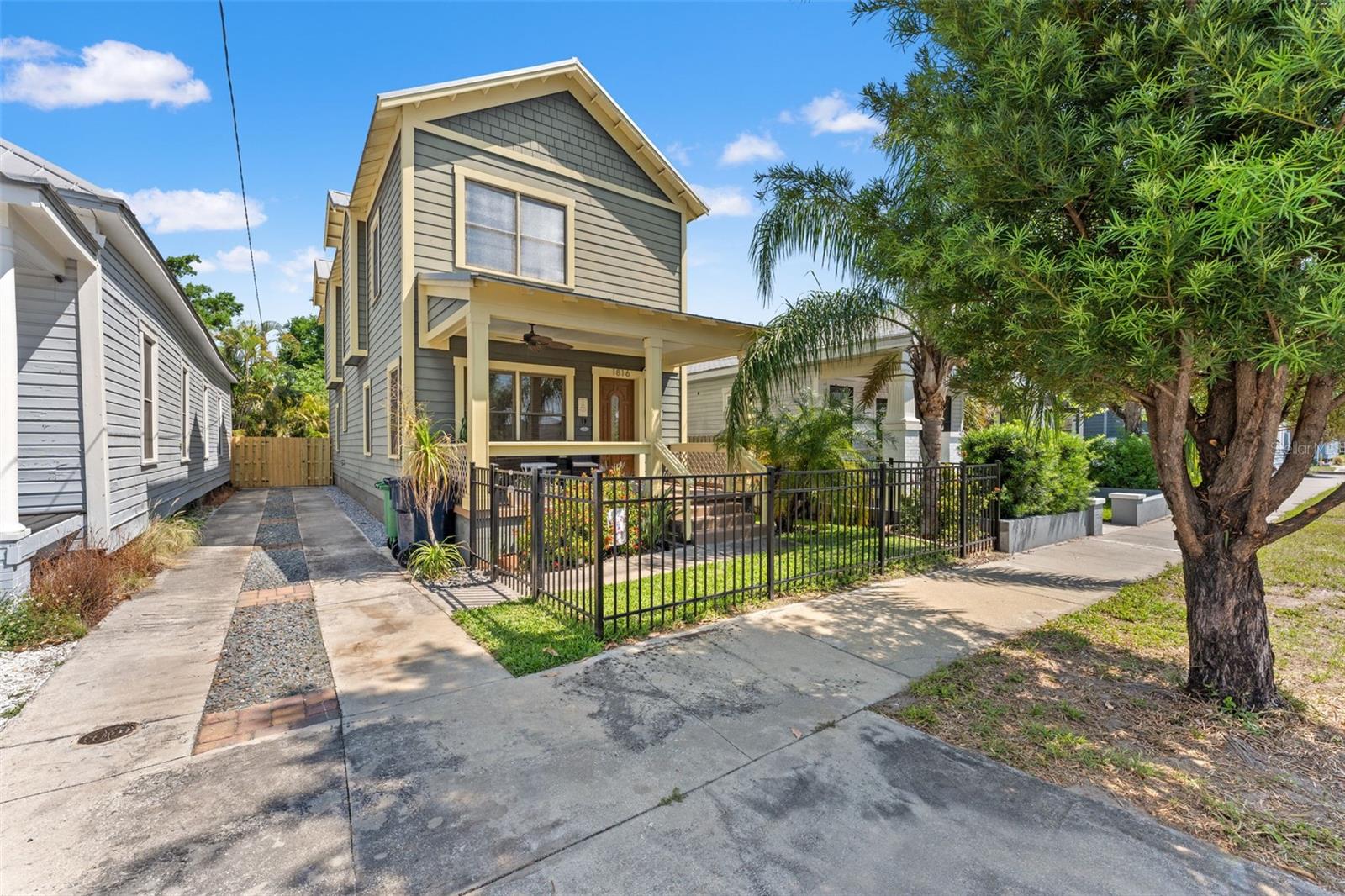 Image 6 of 59 For 1816 15th Avenue