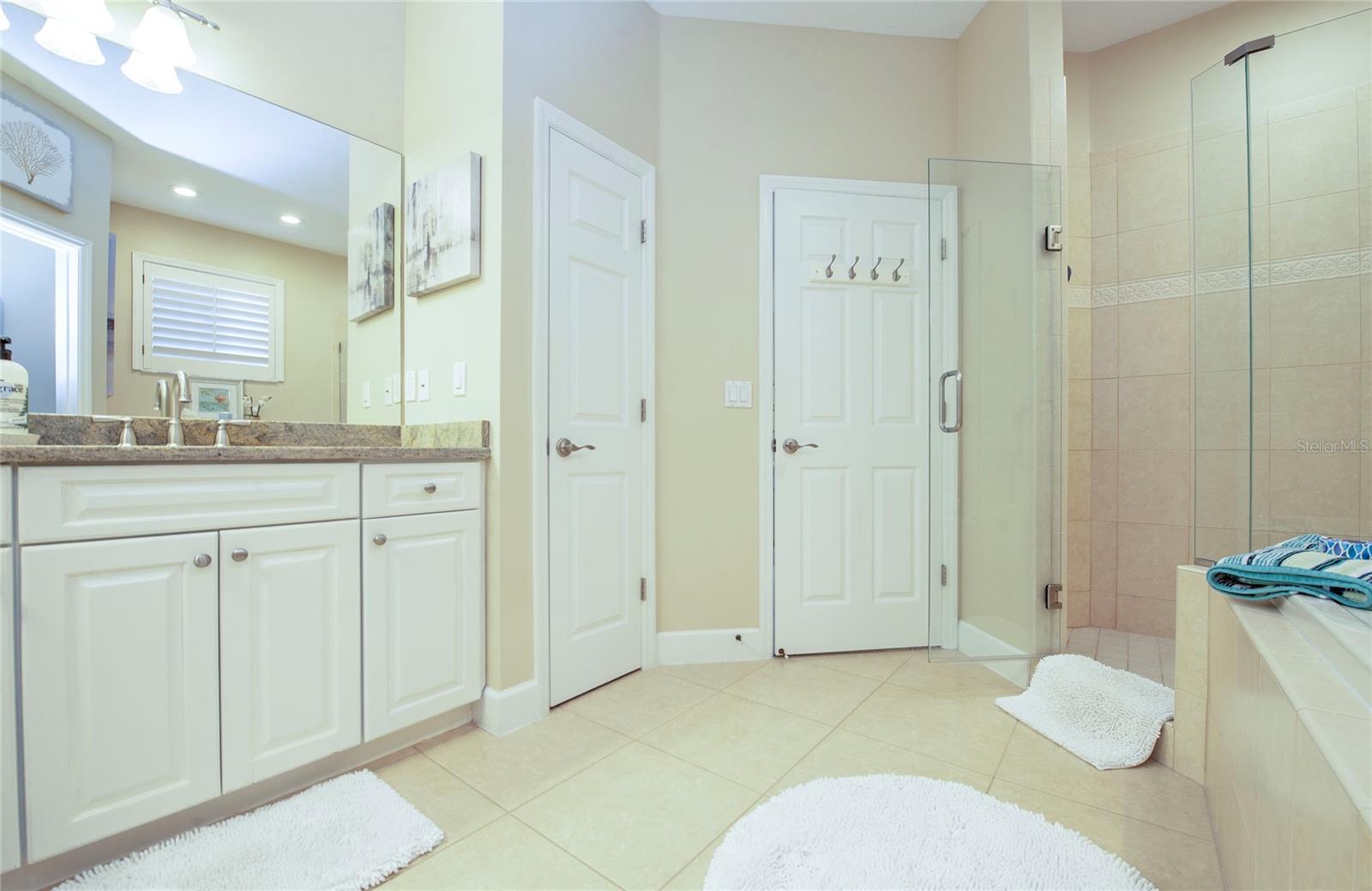 Image 45 of 88 For 6303 Vista Verde Drive E