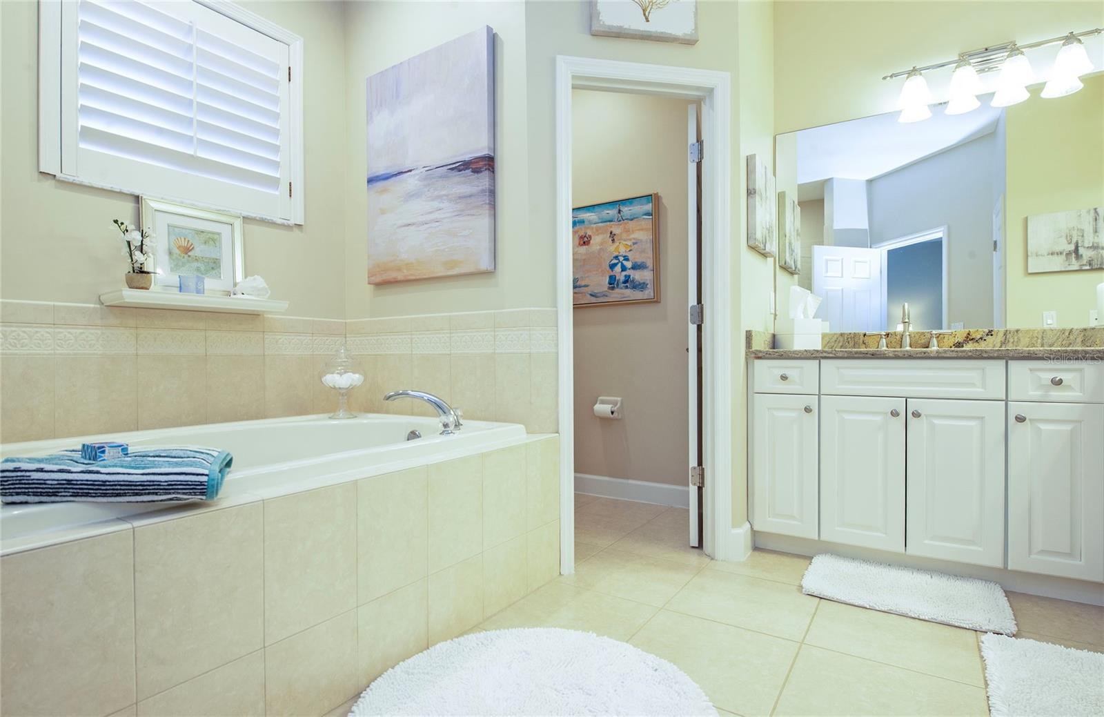 Image 49 of 88 For 6303 Vista Verde Drive E