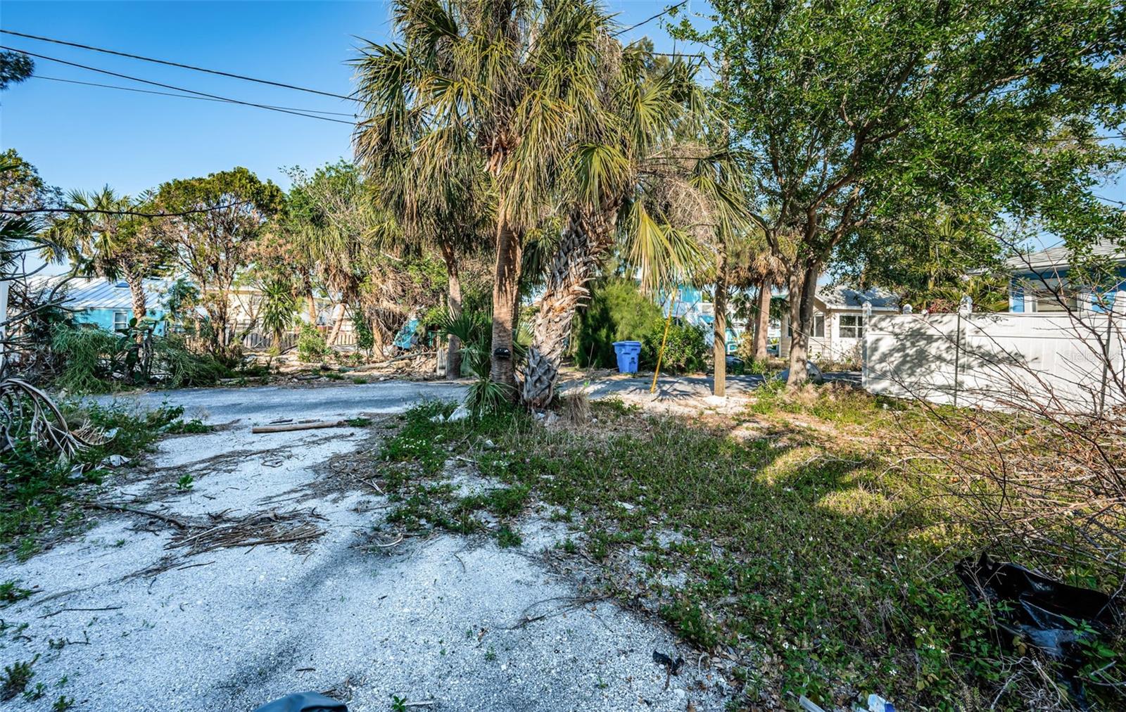 Image 10 of 21 For 12409 Gulf Boulevard