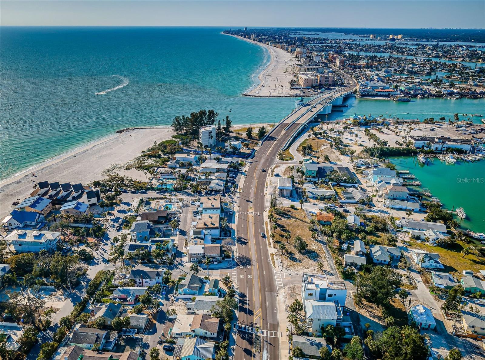 Image 17 of 21 For 12409 Gulf Boulevard