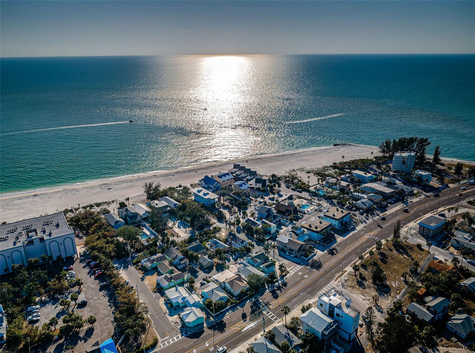 Image 18 of 21 For 12409 Gulf Boulevard
