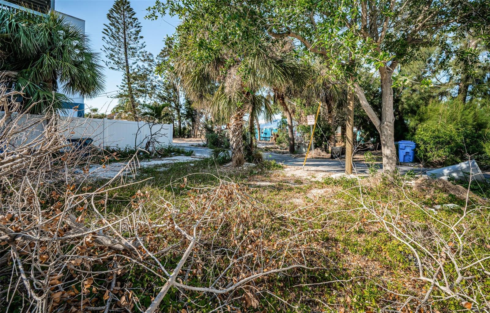 Image 9 of 21 For 12409 Gulf Boulevard