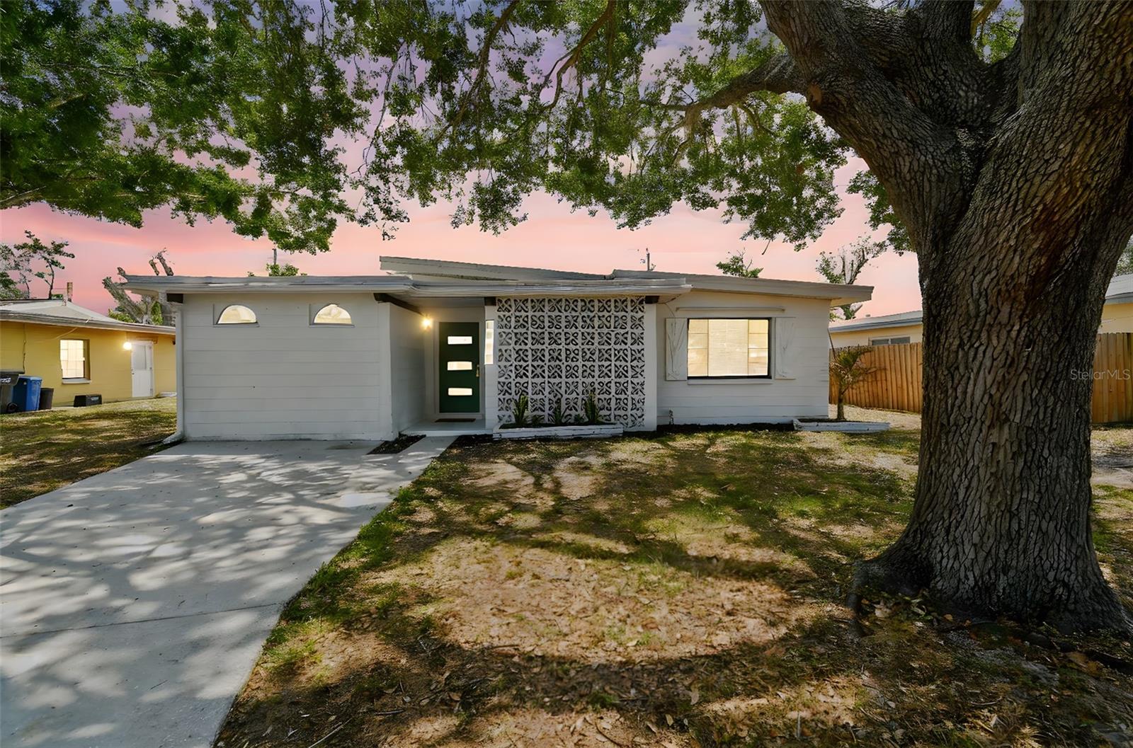 Details for 5121 Flamingo Drive N, ST PETERSBURG, FL 33714