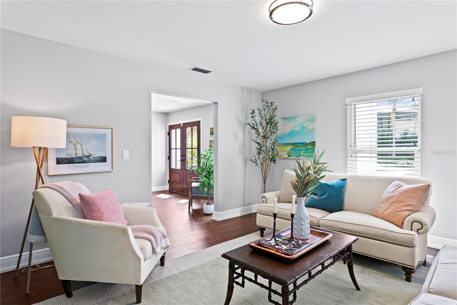 Image 11 of 75 For 4935 Bay Way Place
