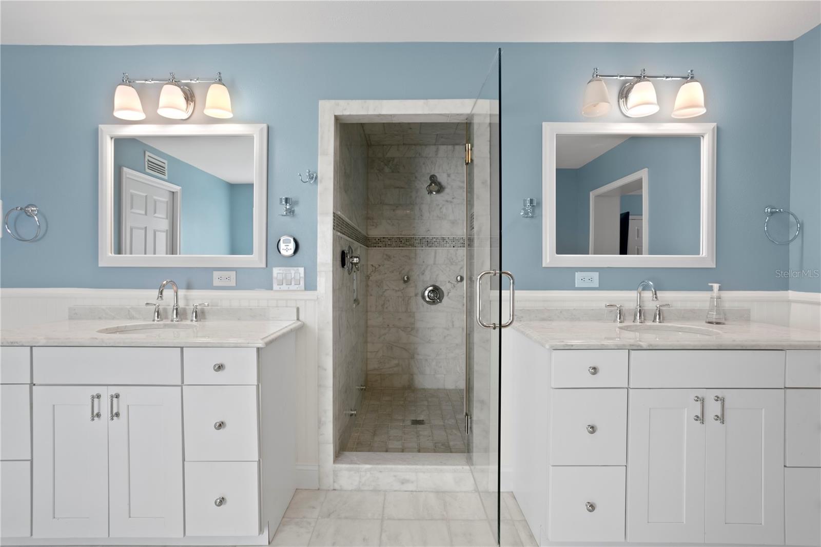 Image 33 of 75 For 4935 Bay Way Place