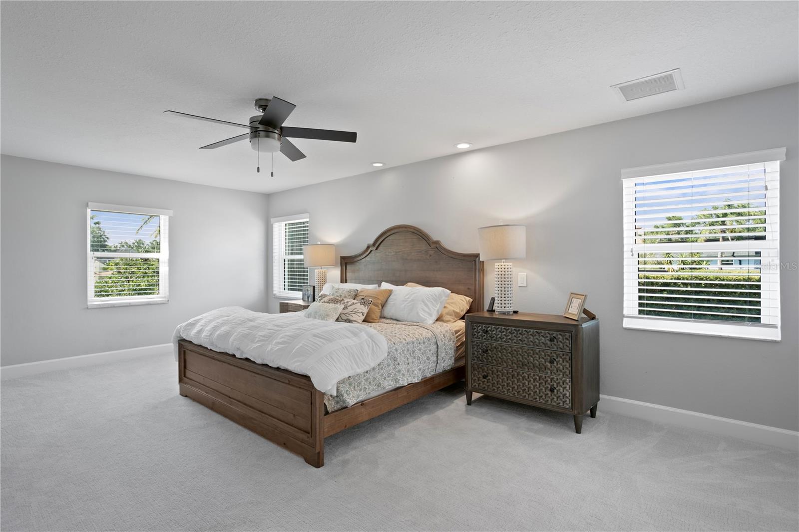 Image 37 of 75 For 4935 Bay Way Place
