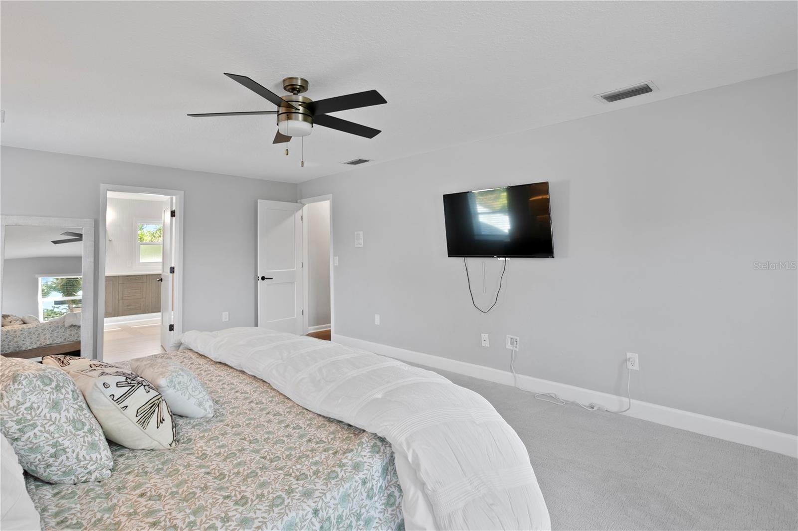 Image 38 of 75 For 4935 Bay Way Place