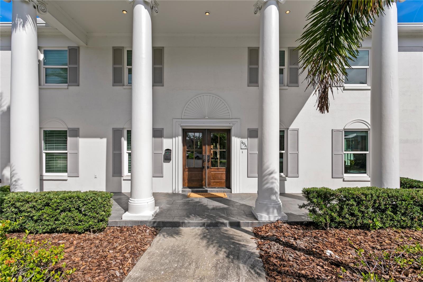 Image 4 of 75 For 4935 Bay Way Place