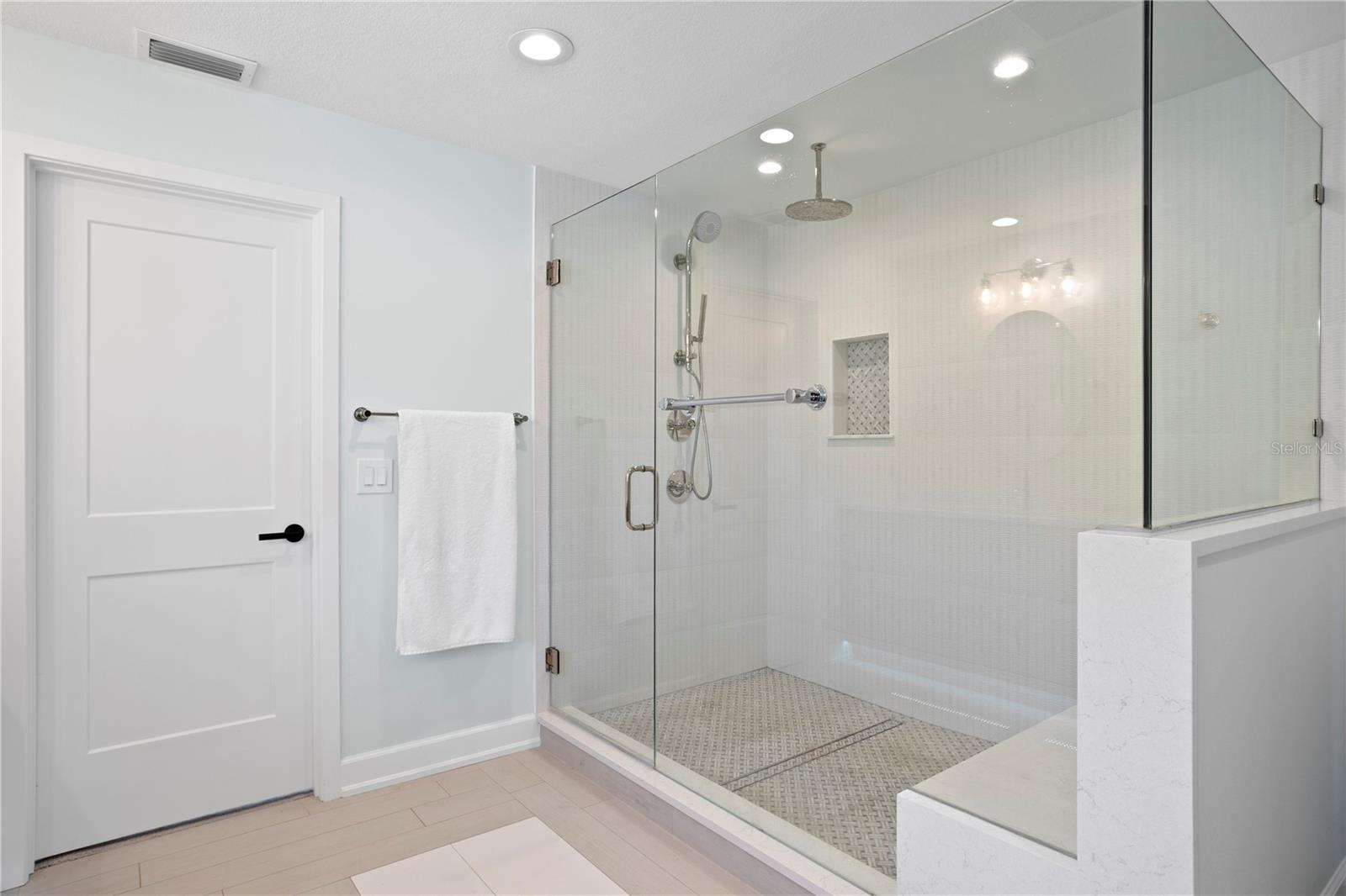 Image 40 of 75 For 4935 Bay Way Place