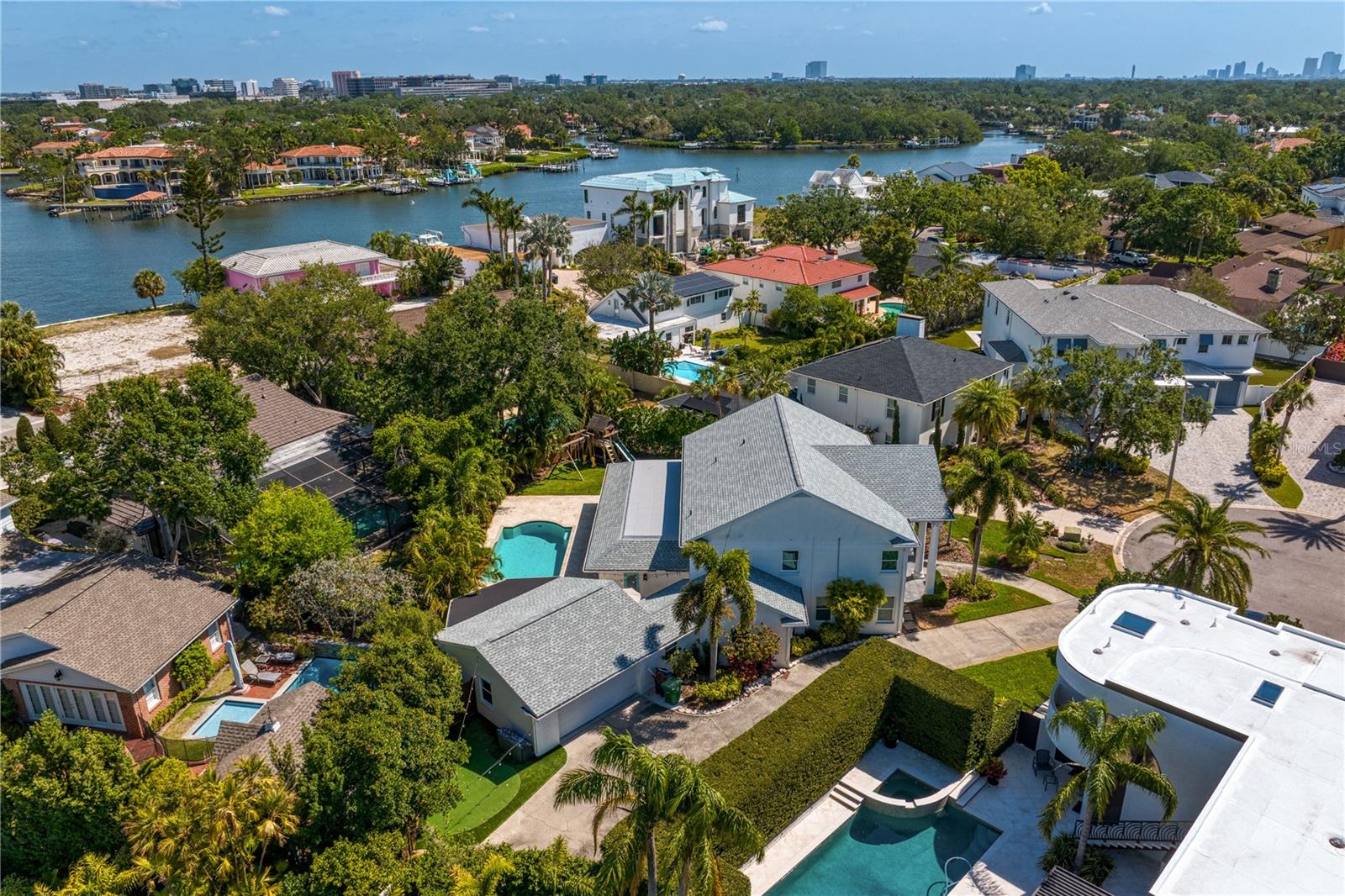 Image 72 of 75 For 4935 Bay Way Place