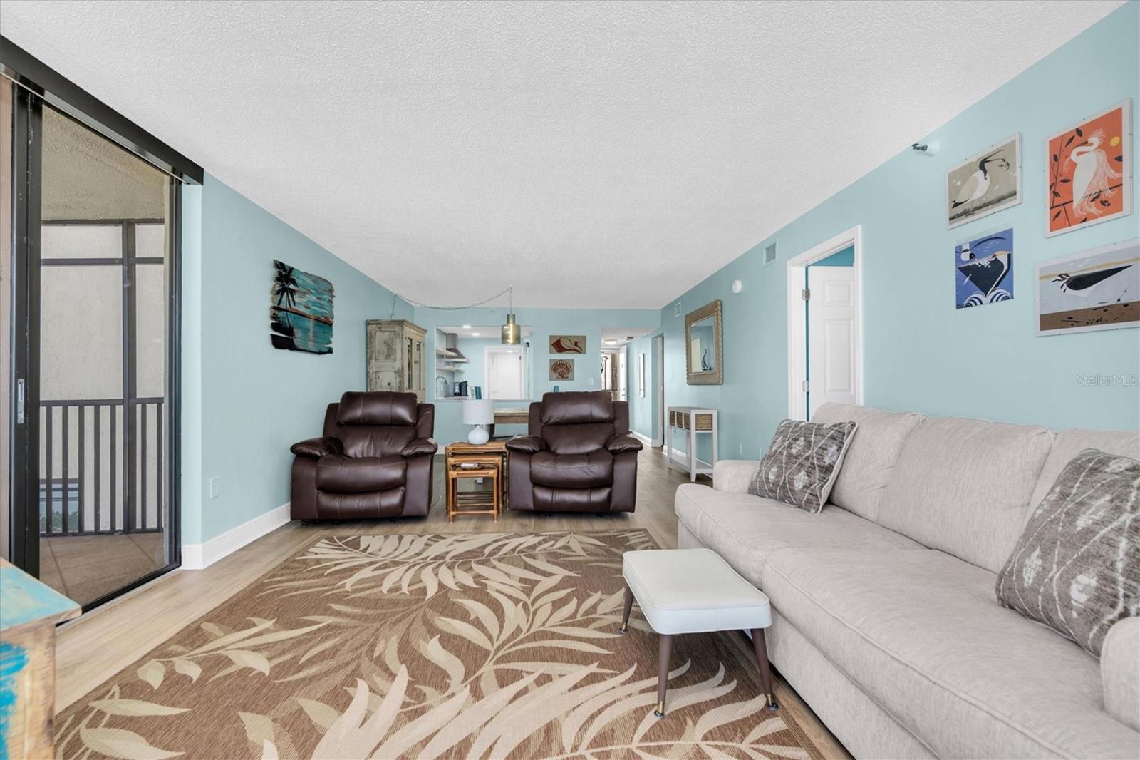 Image 15 of 56 For 15400 Gulf Boulevard 202
