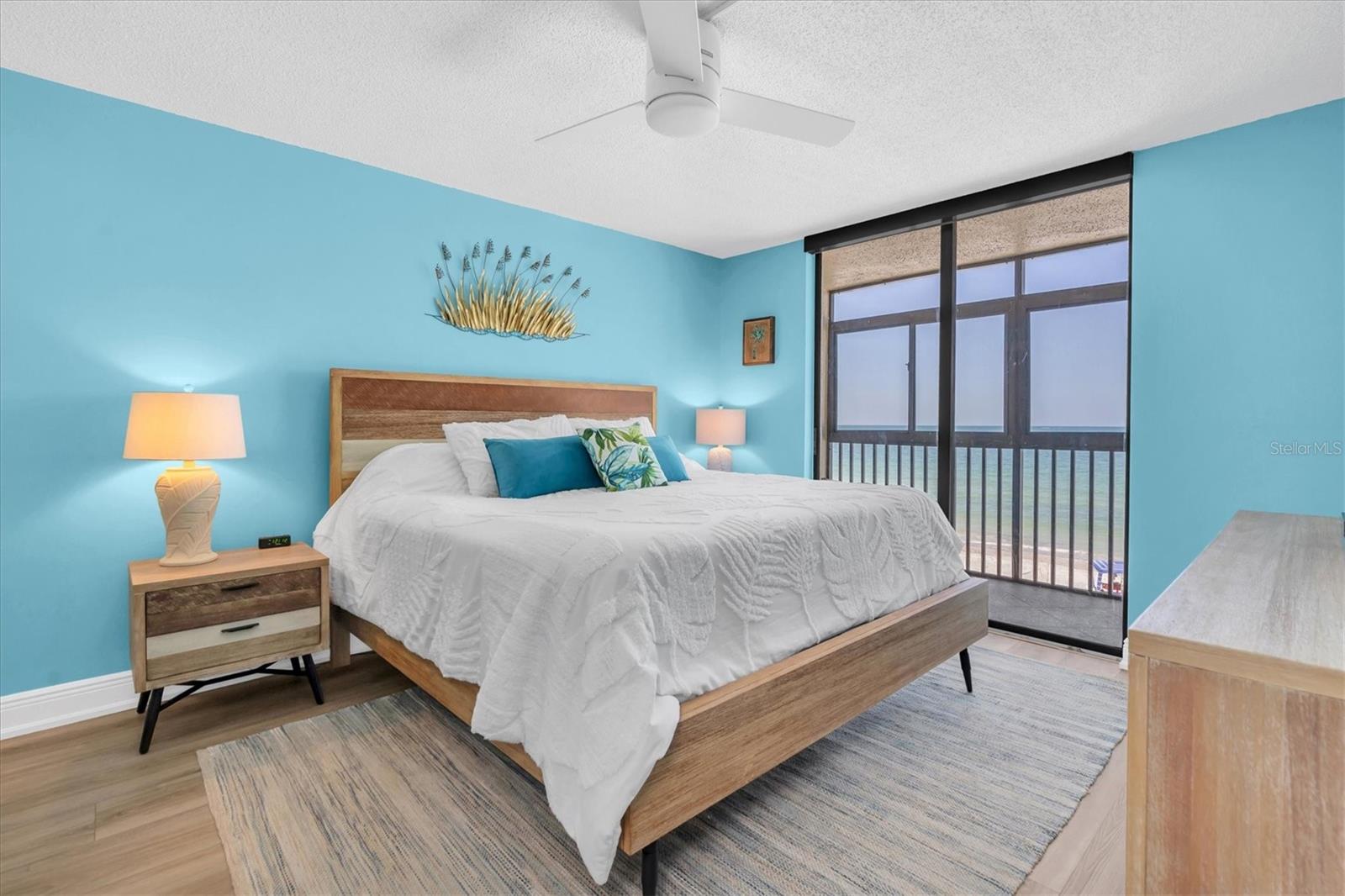 Image 16 of 56 For 15400 Gulf Boulevard 202