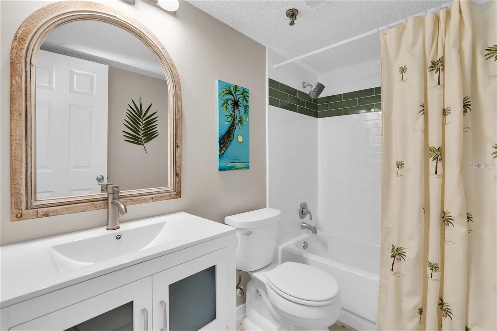 Image 24 of 56 For 15400 Gulf Boulevard 202