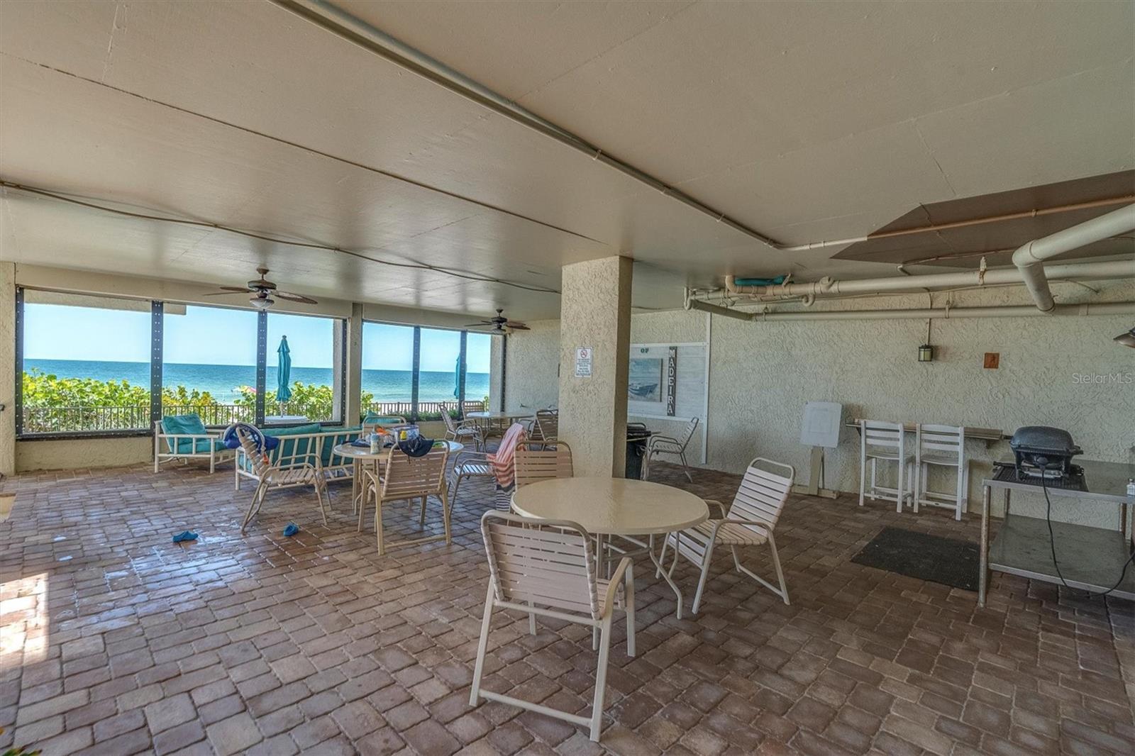 Image 49 of 56 For 15400 Gulf Boulevard 202