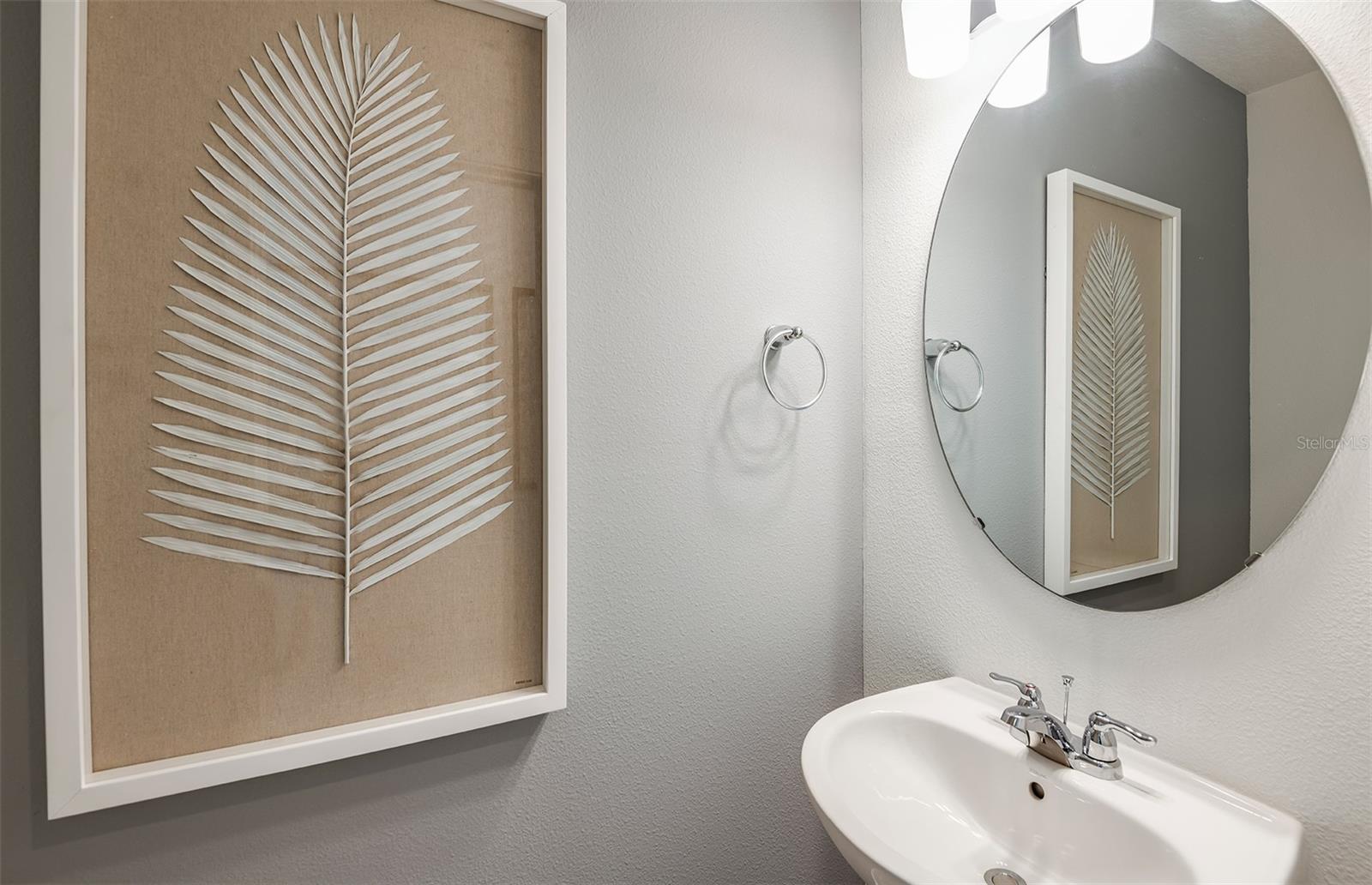 Image 13 of 19 For 9768 Crescent Moon Drive