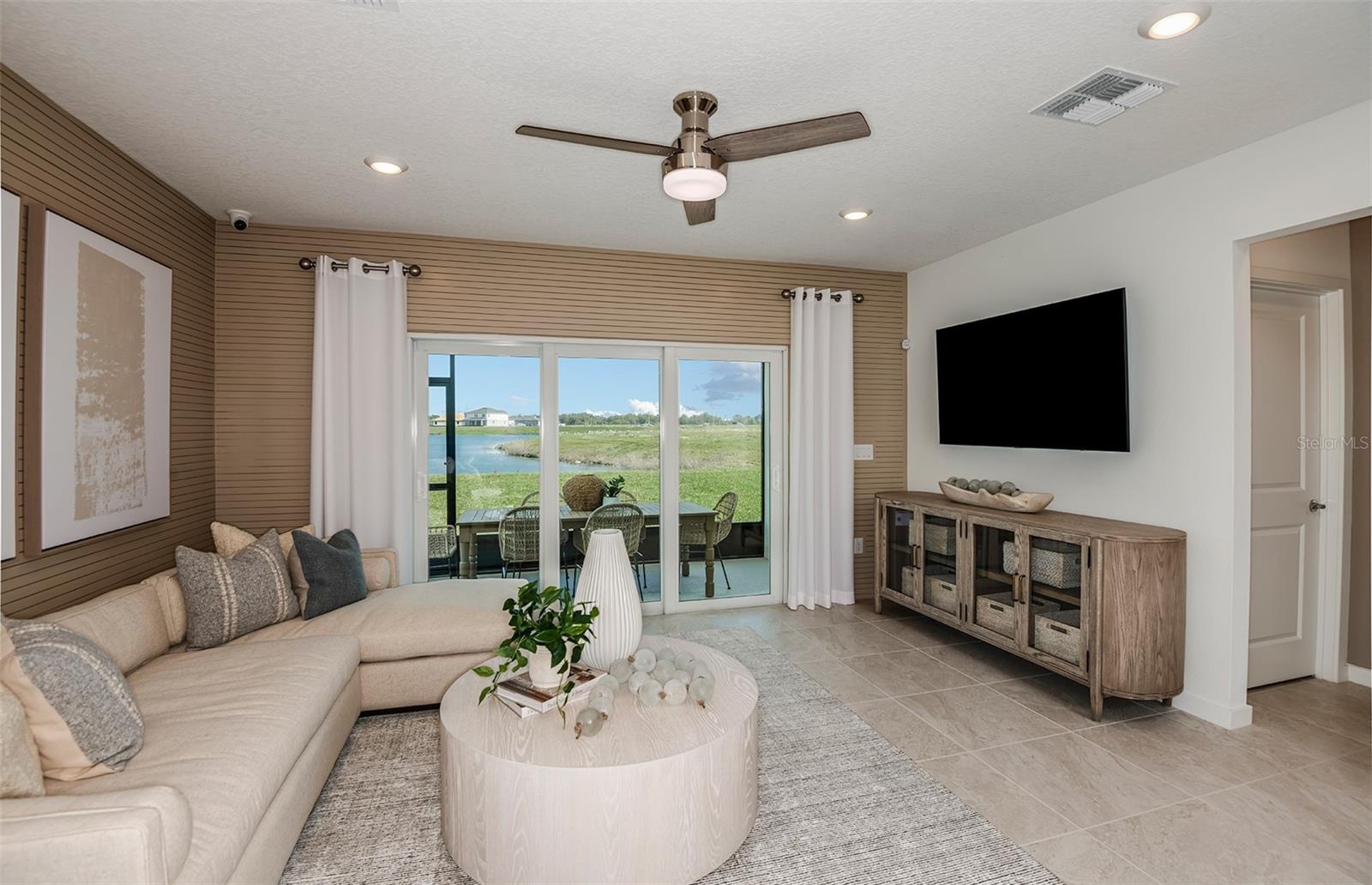 Image 5 of 19 For 9768 Crescent Moon Drive