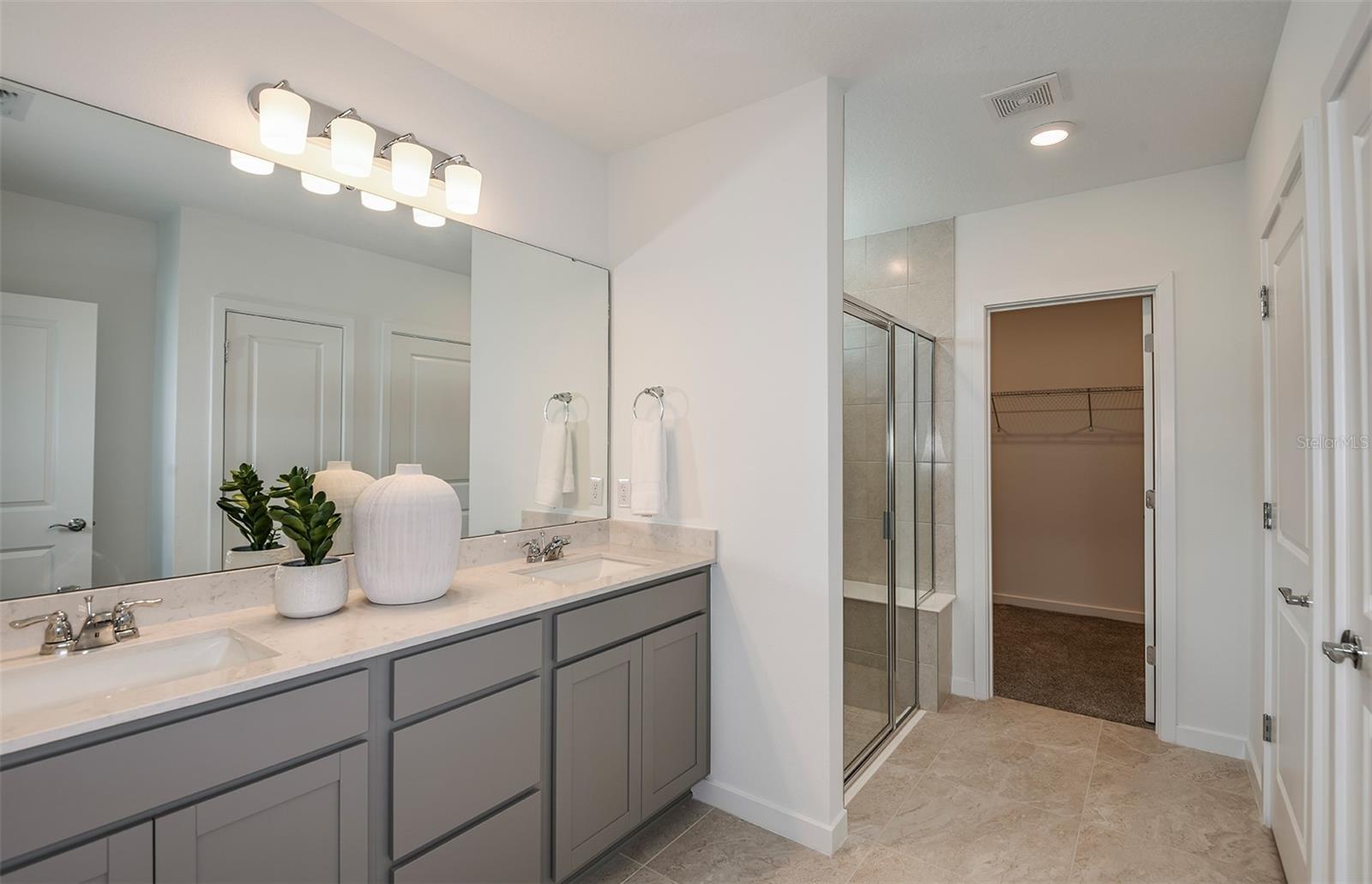 Image 7 of 19 For 9768 Crescent Moon Drive