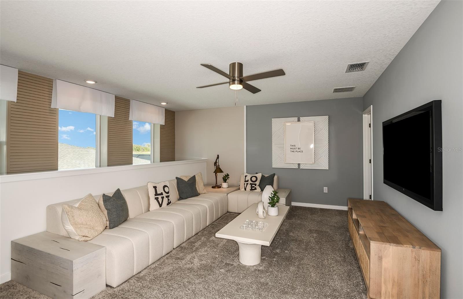 Image 9 of 19 For 9768 Crescent Moon Drive