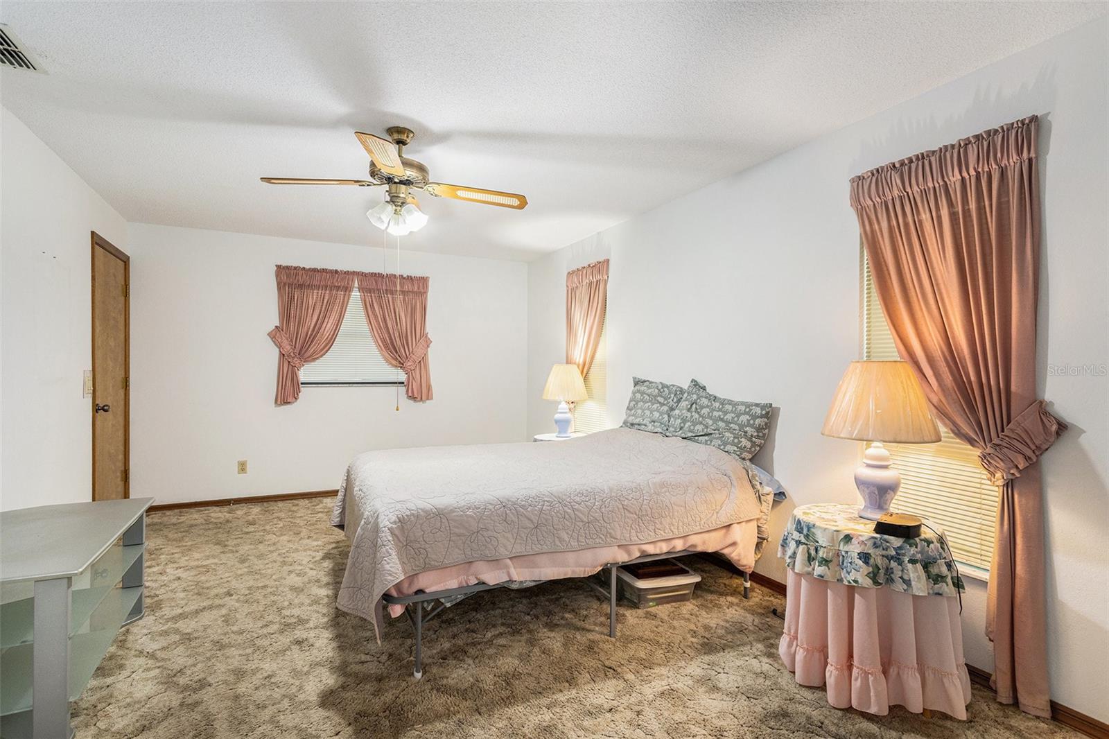 Image 23 of 40 For 4150 Apopka Avenue