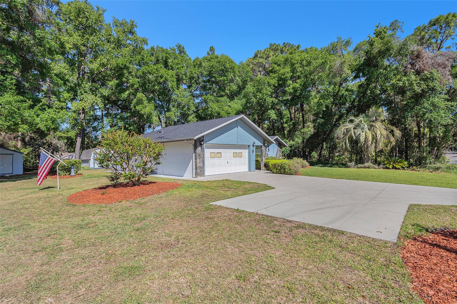 Image 5 of 40 For 4150 Apopka Avenue