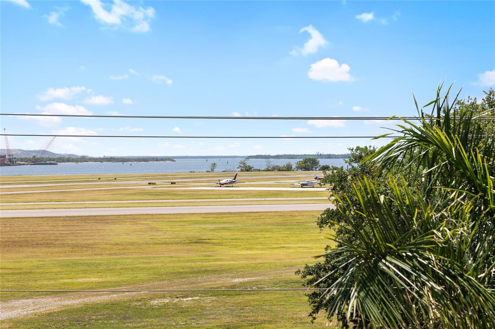 Image 19 of 65 For 706 Davis Boulevard