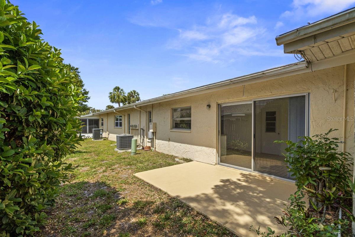Image 16 of 60 For 834 Cambridge Court