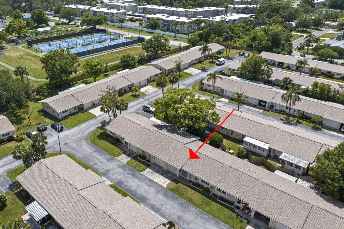 Image 4 of 60 For 834 Cambridge Court