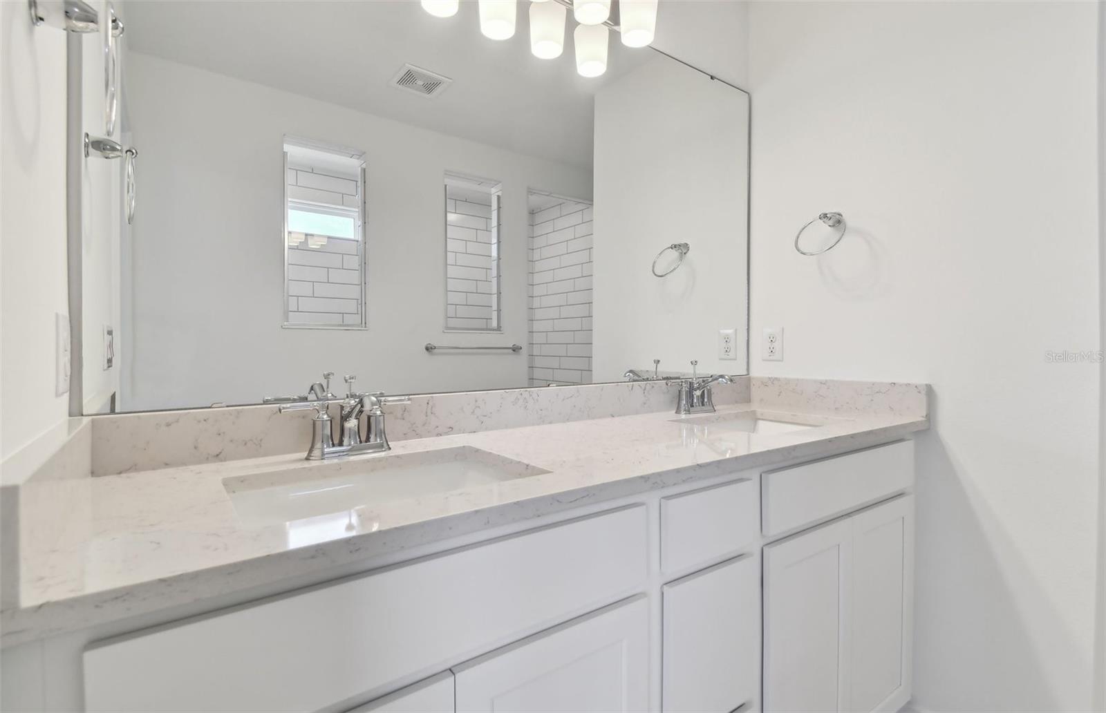 Image 10 of 25 For 9765 Crescent Moon Drive