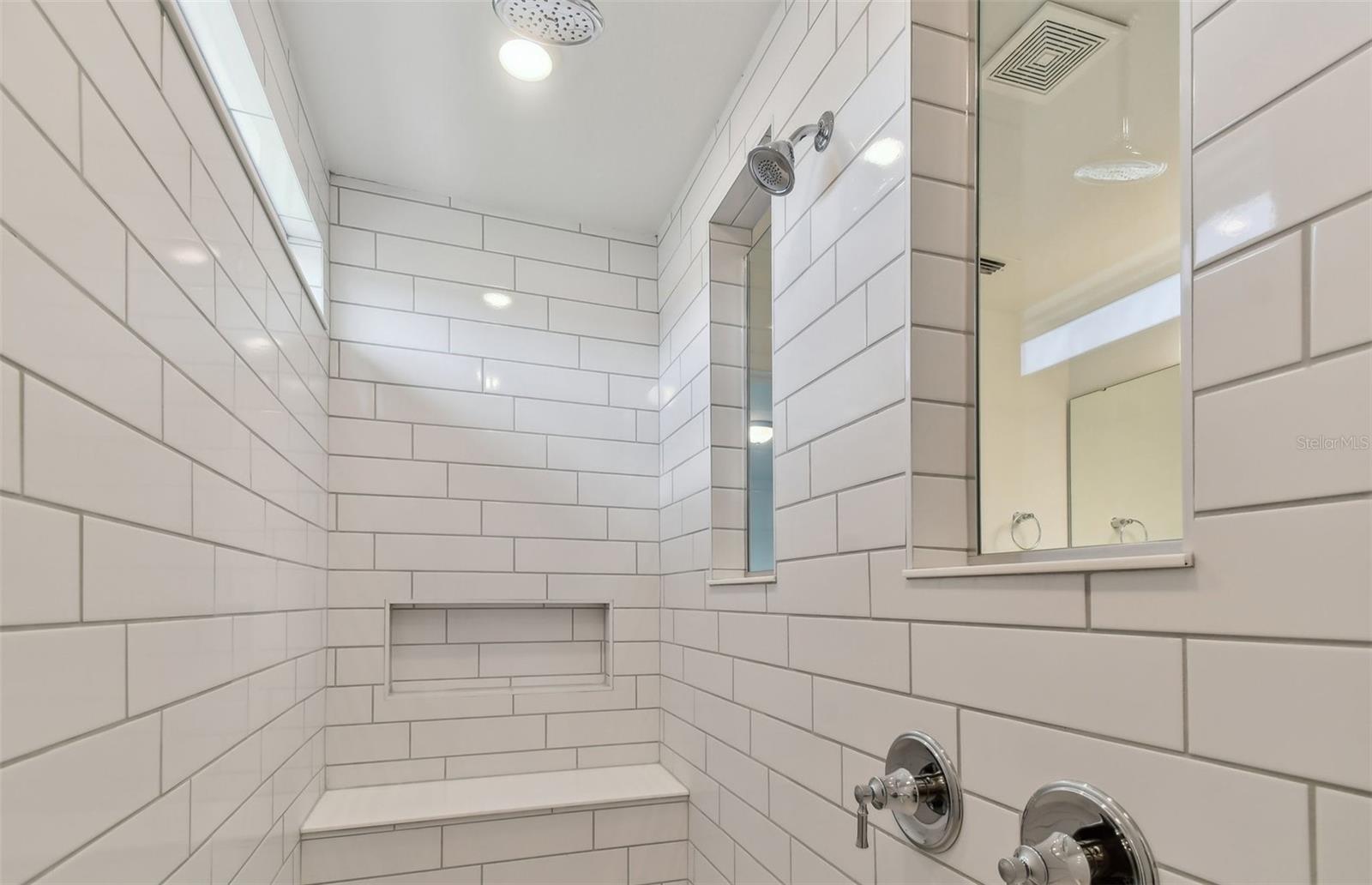 Image 11 of 25 For 9765 Crescent Moon Drive