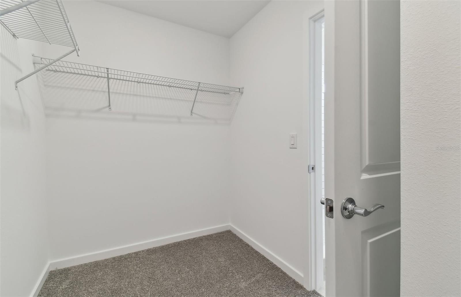 Image 12 of 25 For 9765 Crescent Moon Drive
