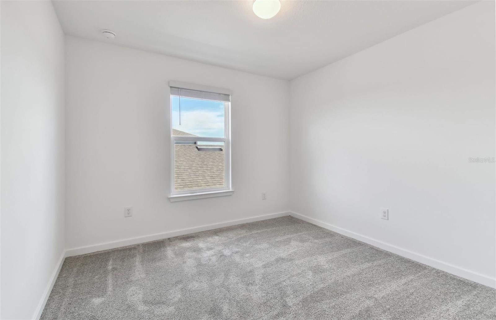 Image 18 of 25 For 9765 Crescent Moon Drive