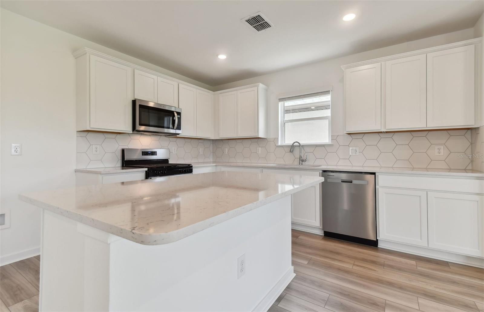Image 3 of 25 For 9765 Crescent Moon Drive