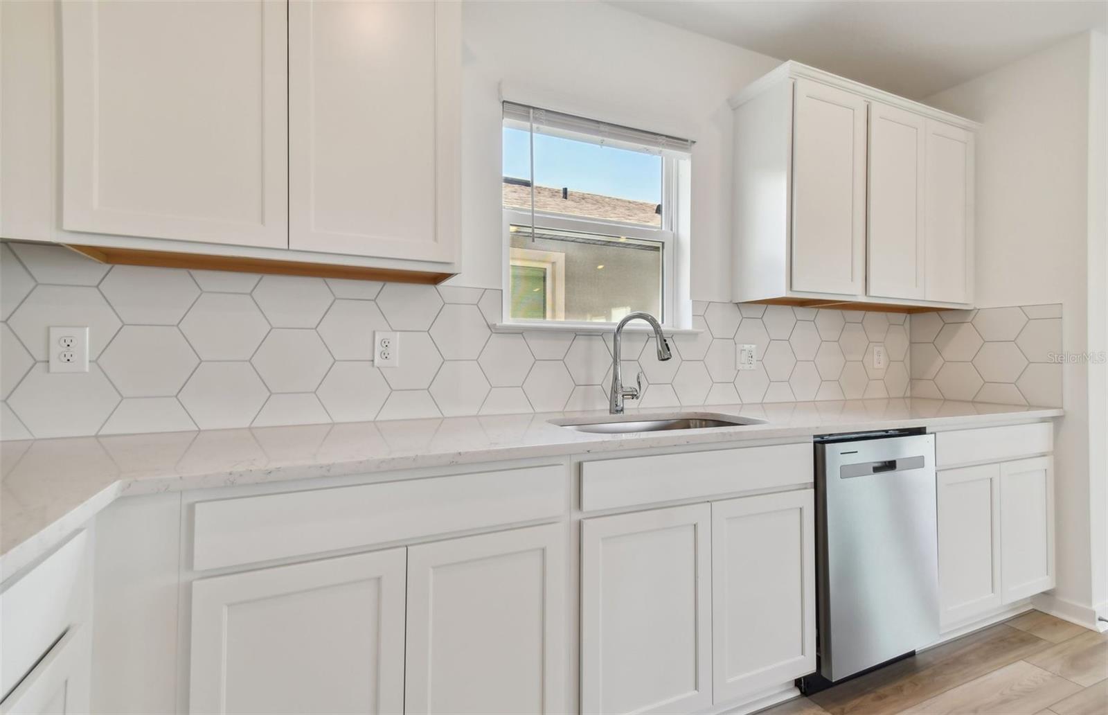 Image 4 of 25 For 9765 Crescent Moon Drive