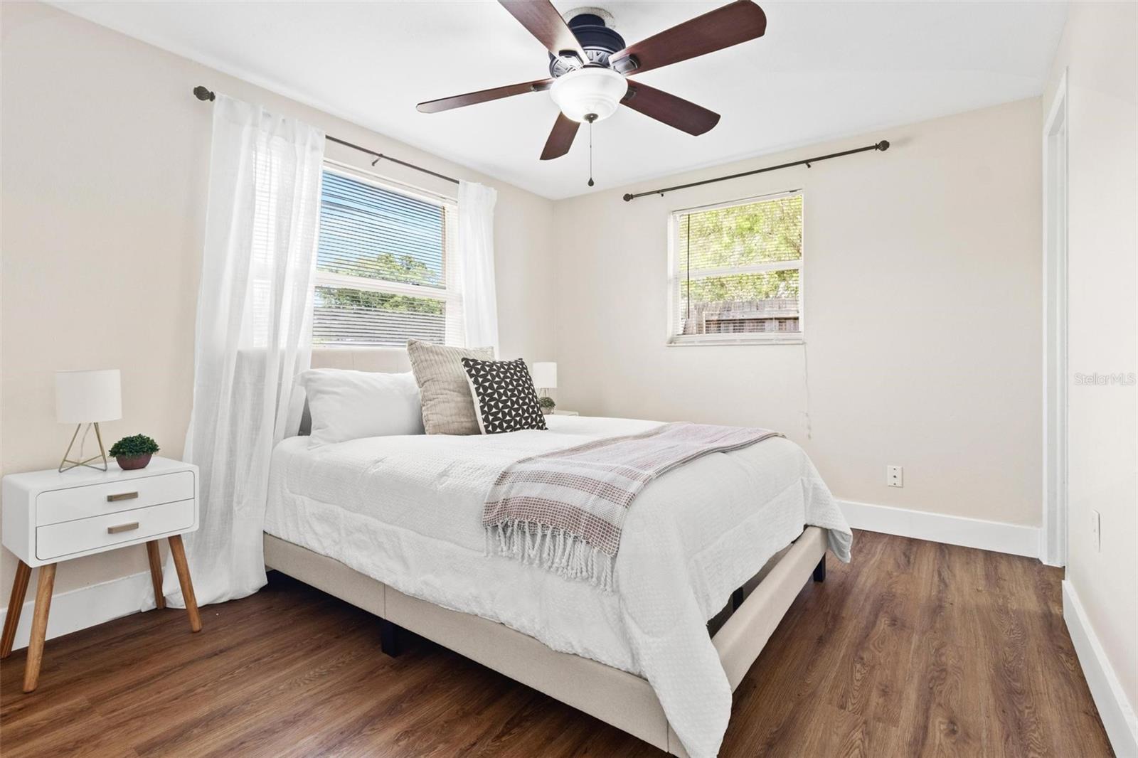 Image 14 of 27 For 8184 Rose Terrace