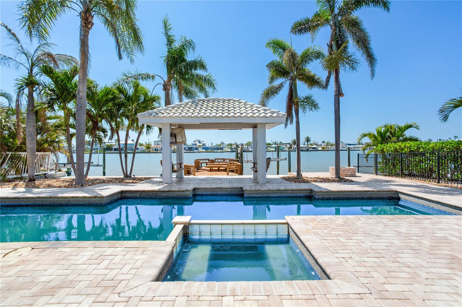 Details for 16353 Redington Drive, REDINGTON BEACH, FL 33708