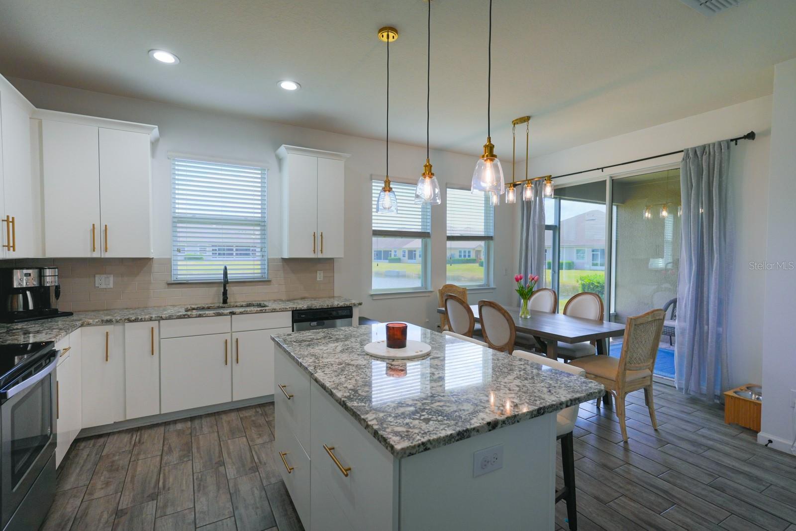 Image 14 of 38 For 5229 Blossom Cove