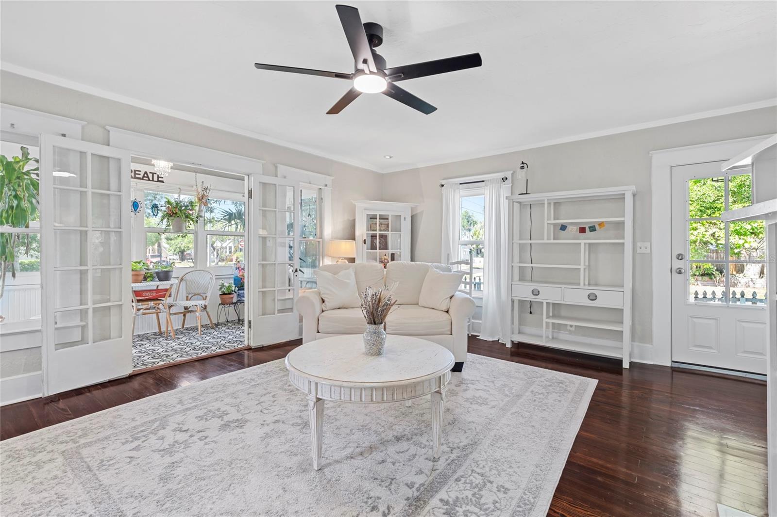 Image 11 of 40 For 701 14th Street N