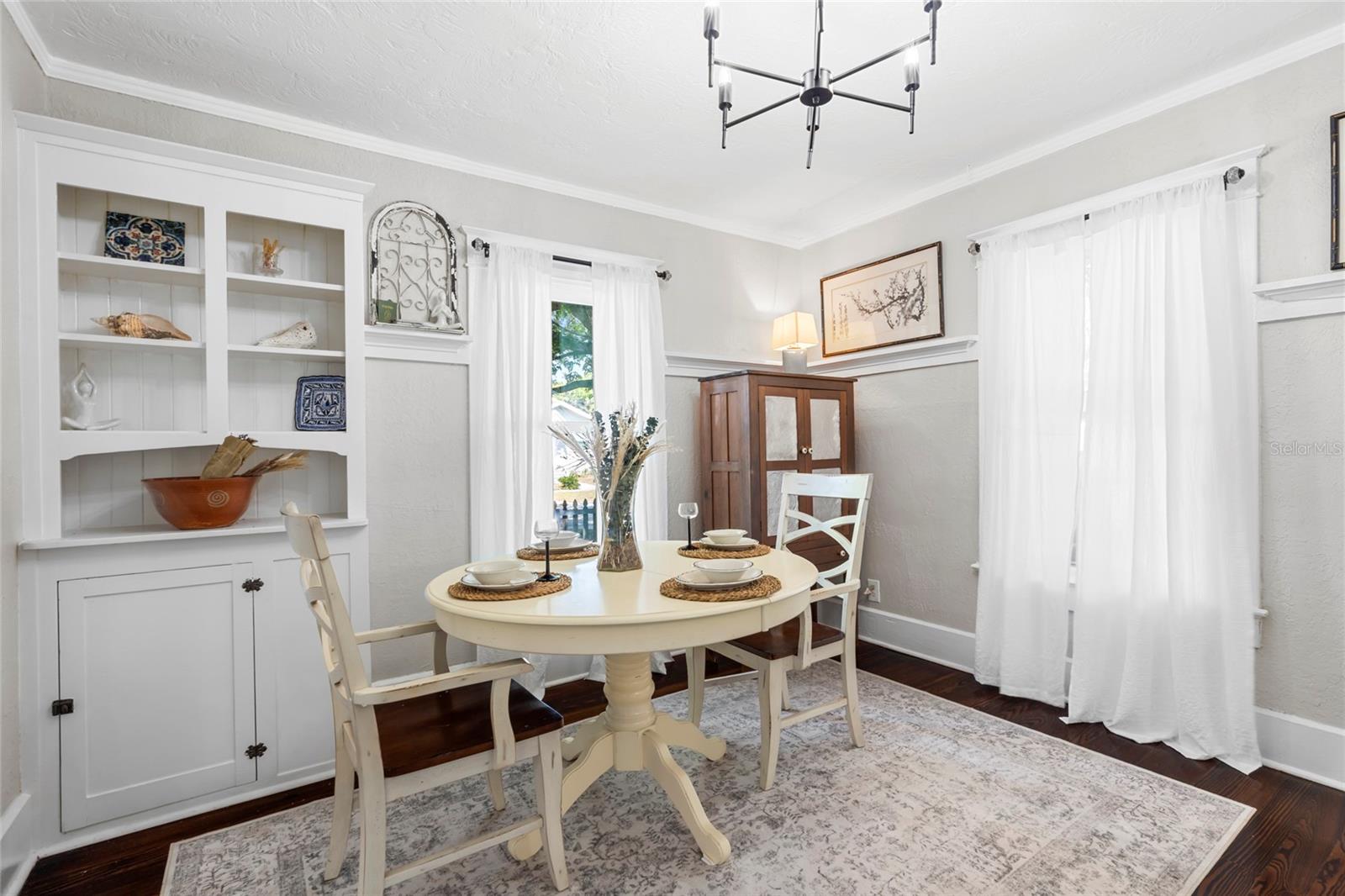 Image 15 of 40 For 701 14th Street N