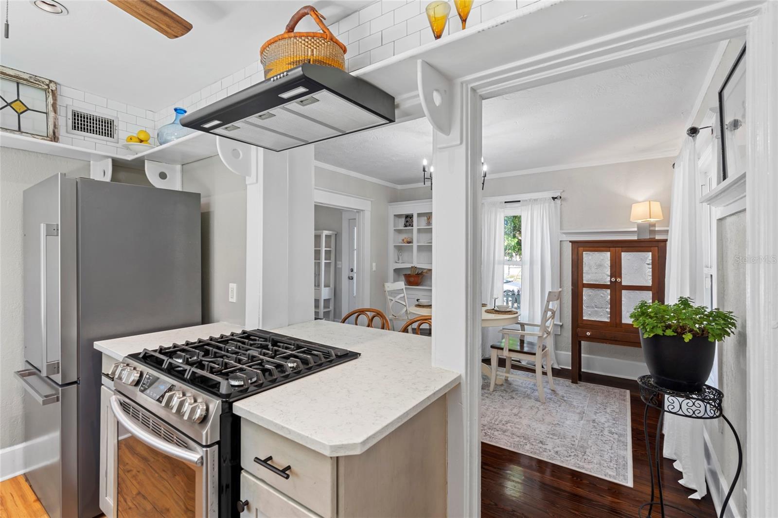 Image 21 of 40 For 701 14th Street N