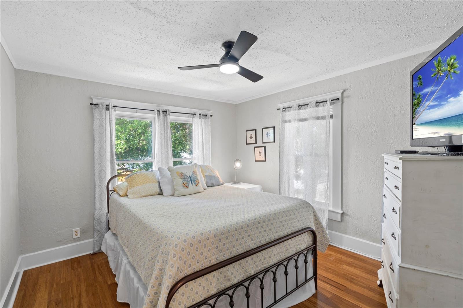 Image 24 of 40 For 701 14th Street N