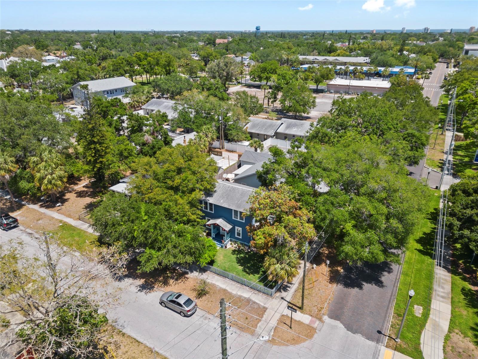 Image 36 of 40 For 701 14th Street N