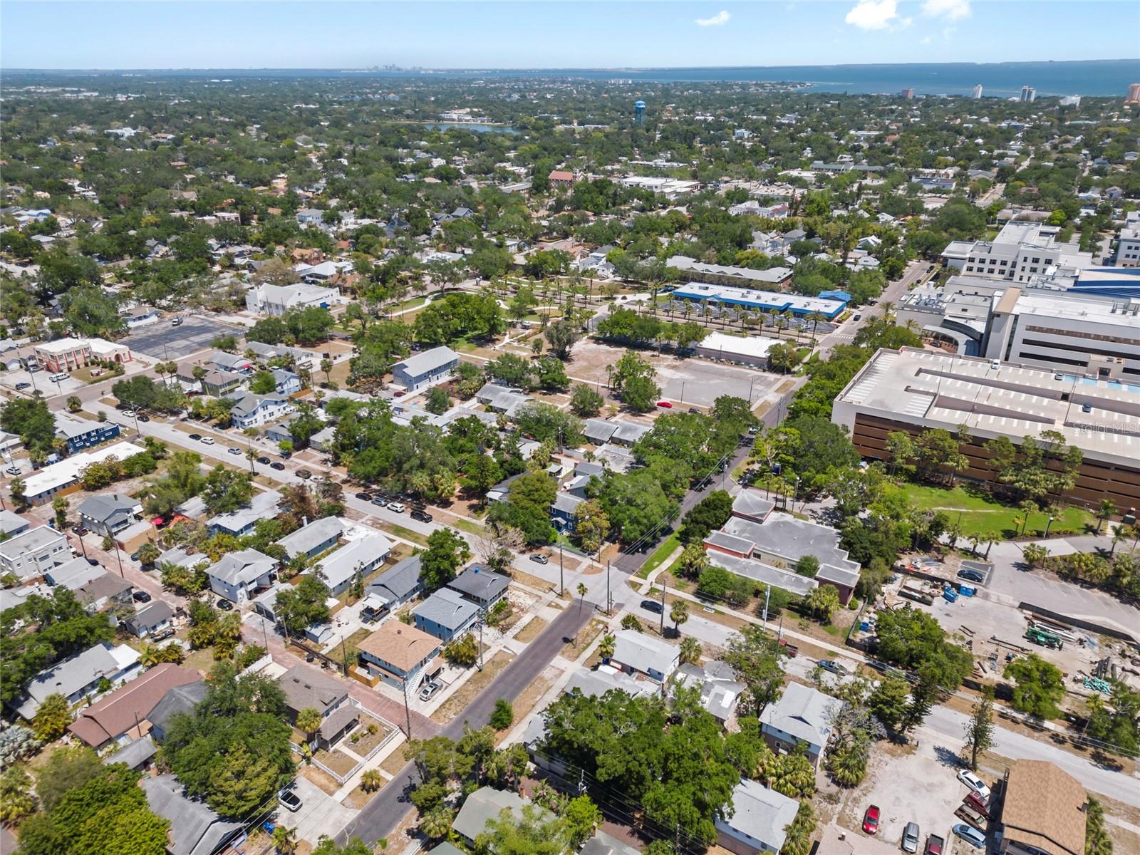 Image 37 of 40 For 701 14th Street N