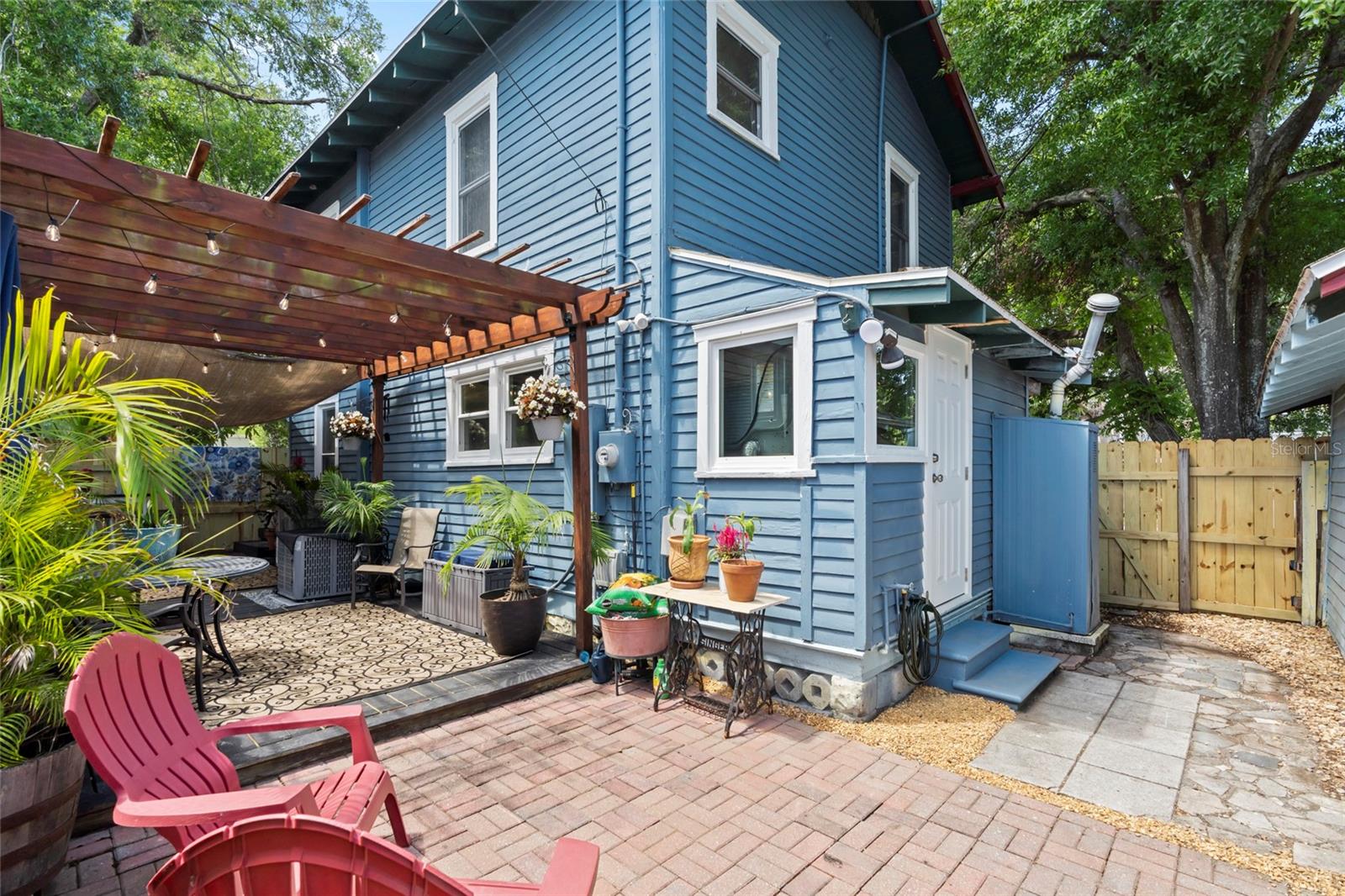Image 7 of 40 For 701 14th Street N