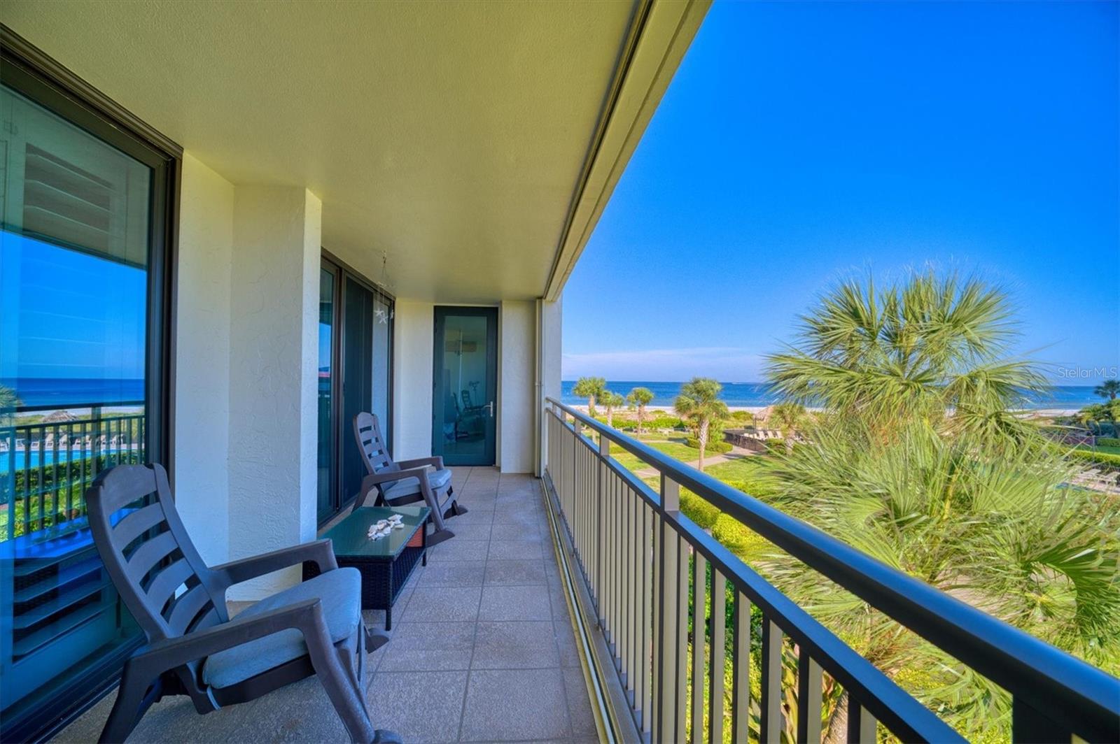 Listing photo id 9 for 1430 Gulf Boulevard 201