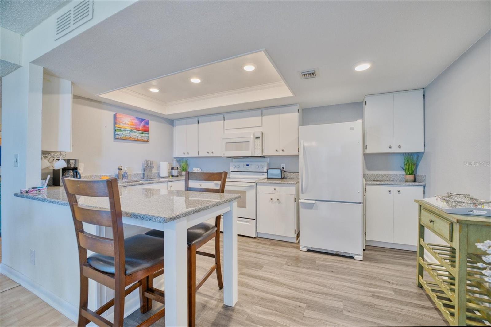 Listing photo id 15 for 1430 Gulf Boulevard 201